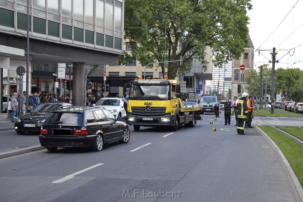 VU PKW Strab Koeln Mitte Caecilienstr Hohe Str P77.JPG - Miklos Laubert